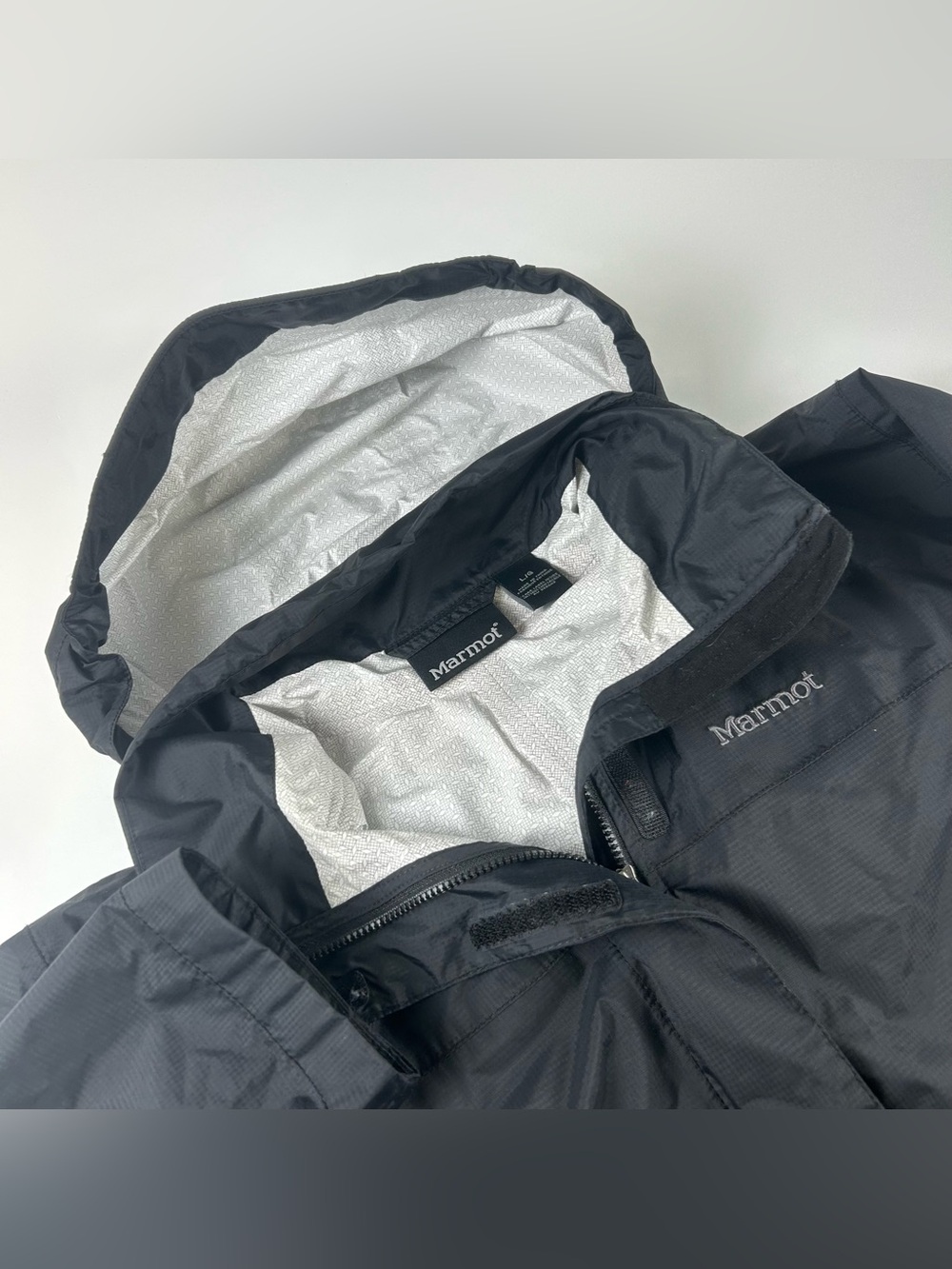 Marmot WMNS SZ L Precip Eco Jacket Black Rain Waterproof Hooded Windbreaker